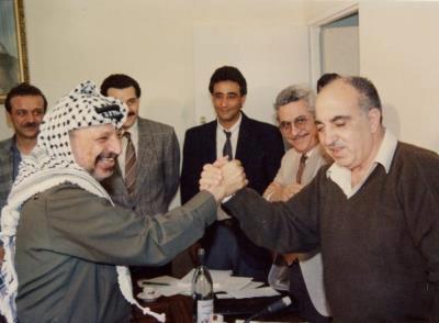 Yasser Arafat, Abu Mazen, Abu Jiad, Ali Rashid in un a foto di trent\'anni fa